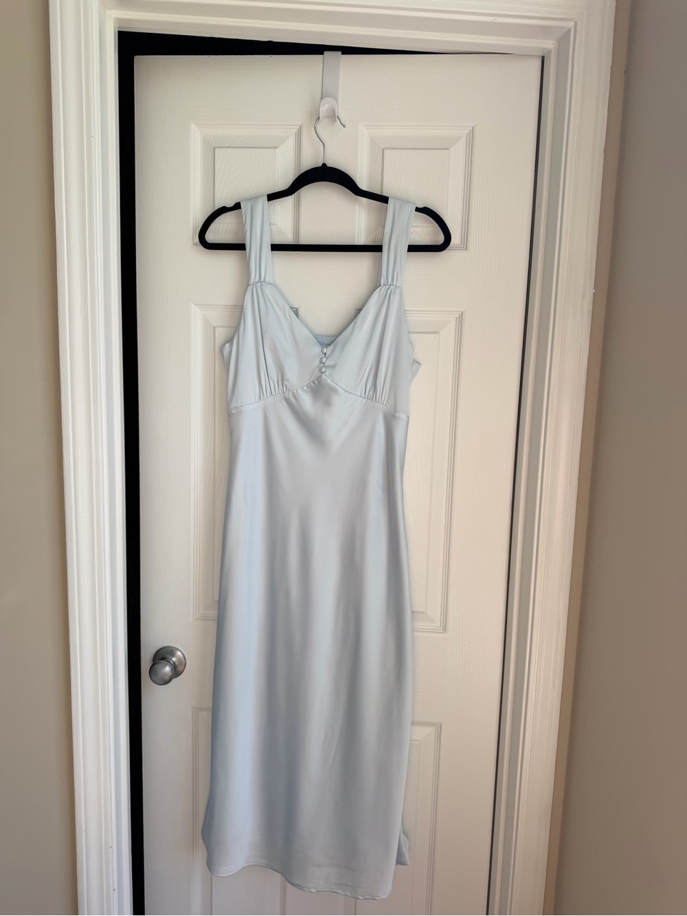 Le Lis Light Blue Midi Dress